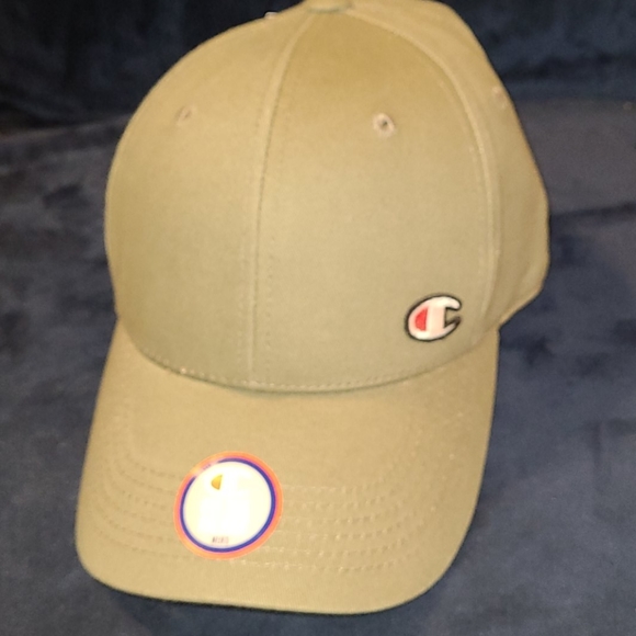 Champion Other - New Champion 🏆 Classic twill logo hat